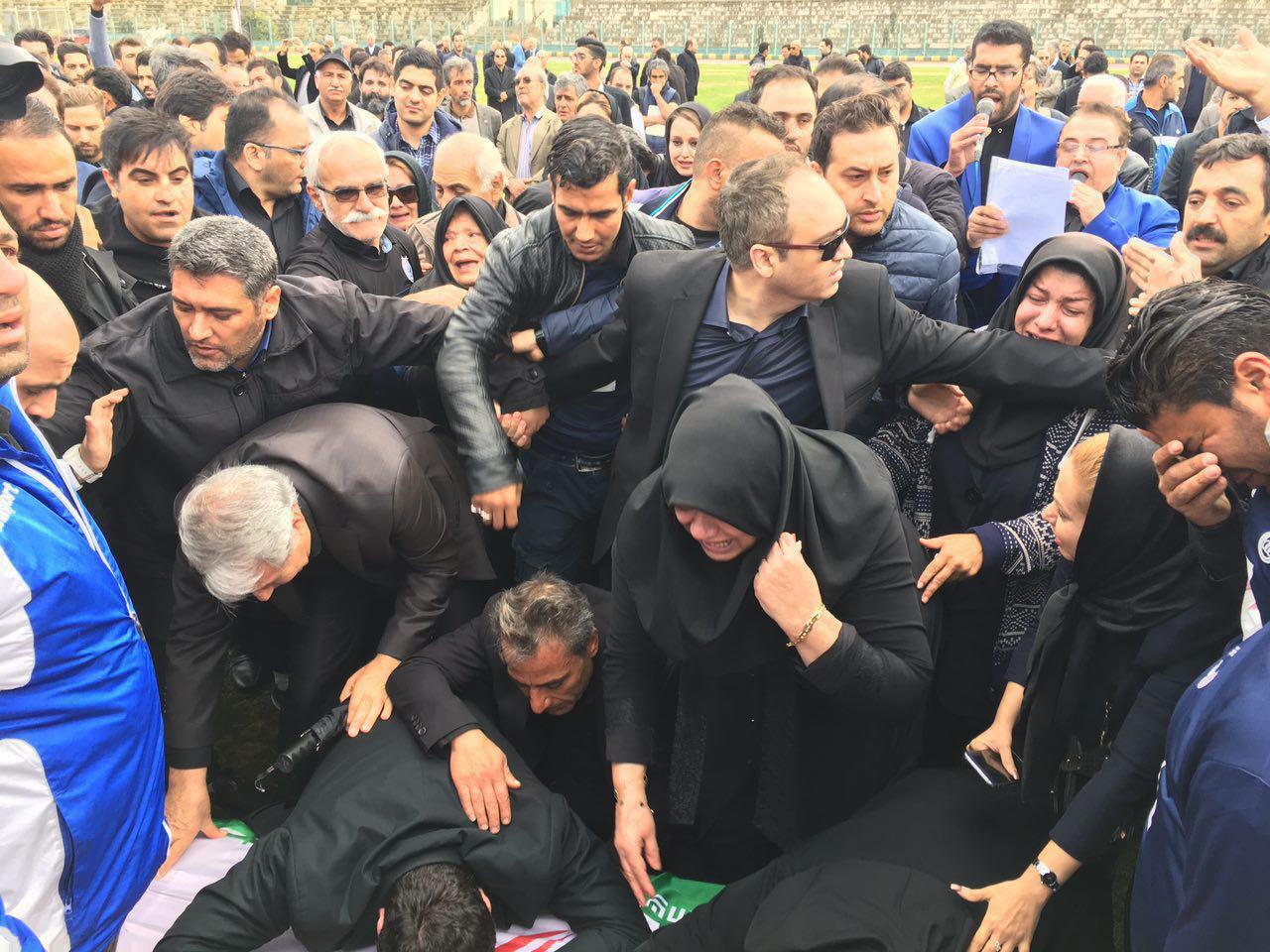 آخرین وداع با مرحوم پورحیدری به روایت تصویر
