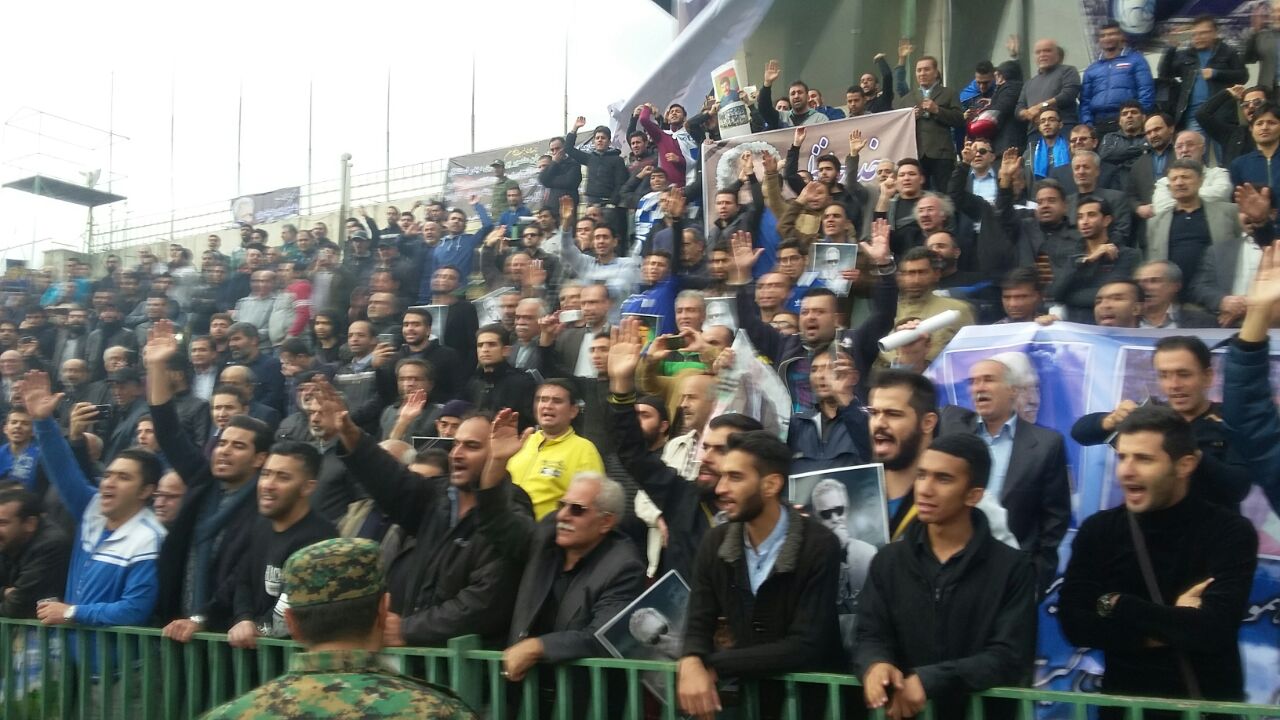 حضور مسئولان ورزش و استقبال پرشور برای آخرین وداع با پورحیدری/بازار داغ عکس سلفی+عکس و فیلم