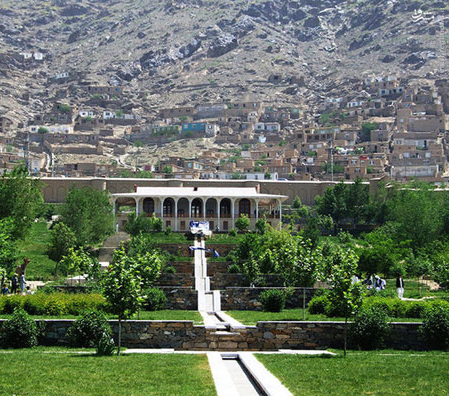 با مکان&zwnj;های دیدنی، تفریحی و تاریخی 