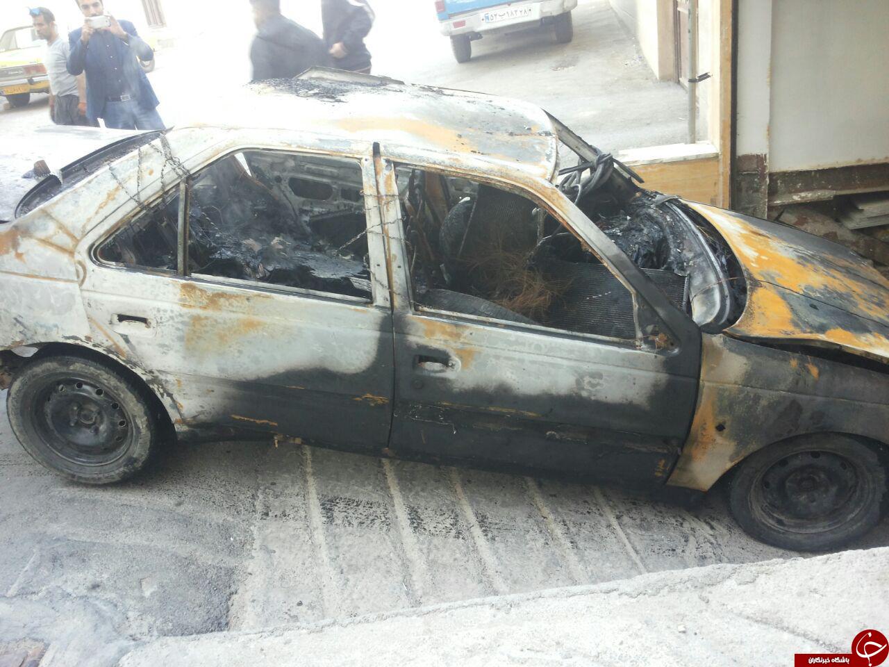 نشت بنزین، پژو 405 را به آتش کشید + تصاویر