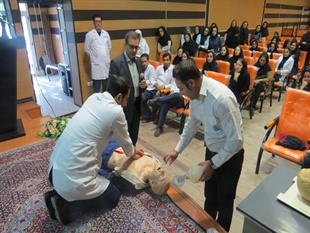 آموزش احیاء قلبی ریوی مادران باردار شاهین دژ