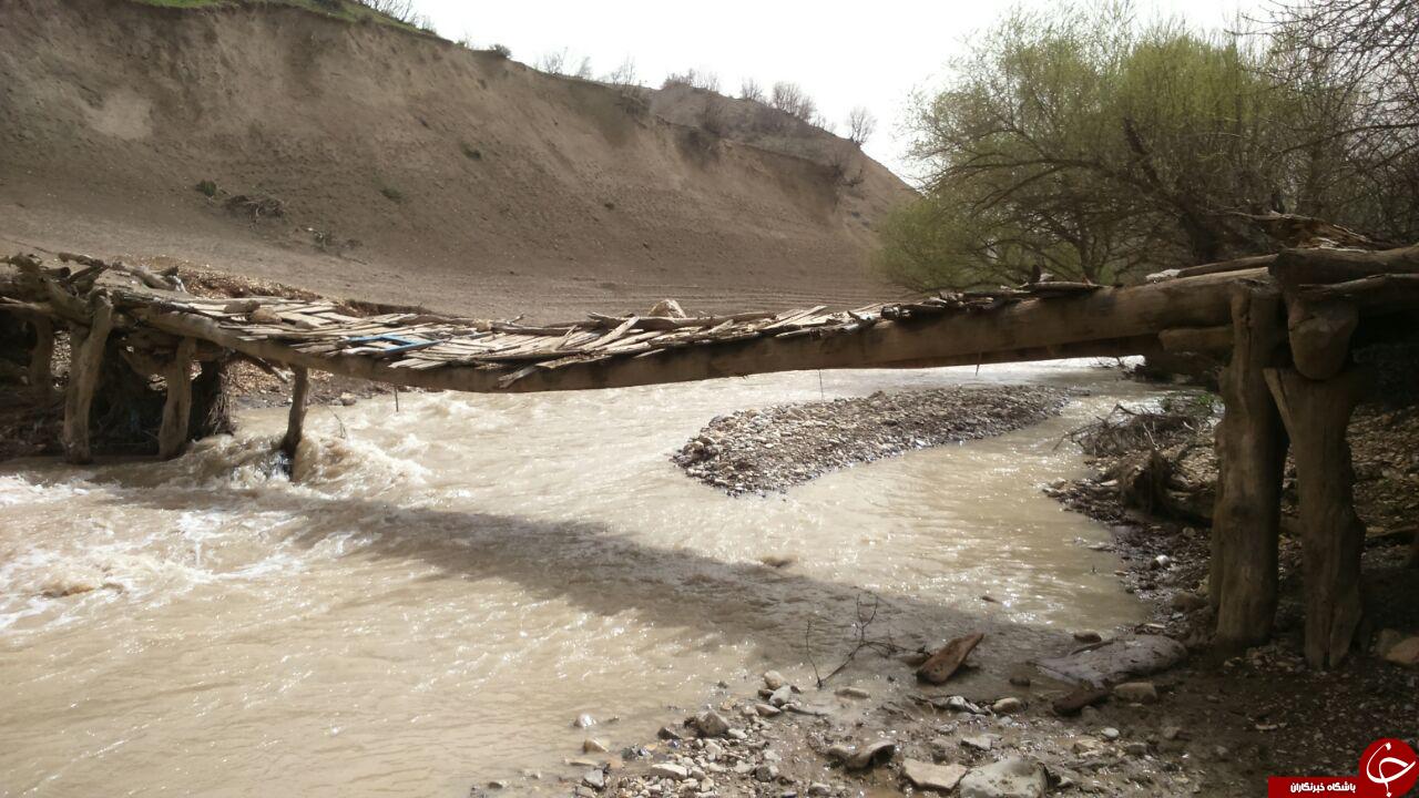 نبود پل و مشکلات تردد اهالی روستای دهتوت + تصاویر نبود پل و مشکلات تردد اهالی روستای دهتوت + تصاویر