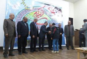 تجلیل از برگزیدگان مسابقات قرآن آموزش و پرورش آذربایجان غربی