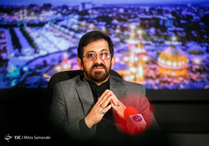 نباید در مجلس روضه، به مسئولان دولتی لقب شمر و عمر بن سعد داد/ خاطره‌ای از روضه خوانی رییس جمهور