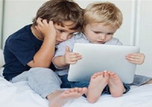 به این دلایل کودک خود را از موبایل و تبلت دور نگه دارید