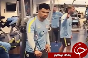 وقتی بازیکنان منچستر سیتی مجسمه می شوند + فیلم