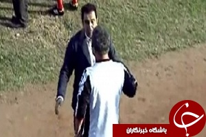 درگیری مهرداد میناوند با کمک داور و اخراج از کنار زمین + فیلم