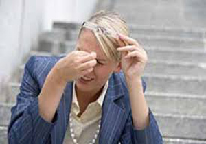 چرا گاهی اوقات چشم ها سیاهی می روند؟