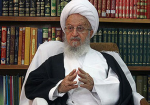 آیت‌الله مکارم شیرازی: ترامپ و کلینتون فاسد و دروغگو هستند