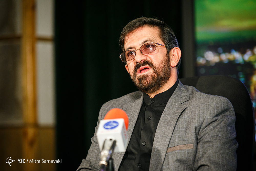 از خاطره روضه خوانی رئیس جمهور تا ماجرای حقوق&zwnj;ها و پاکت&zwnj;های نجومی