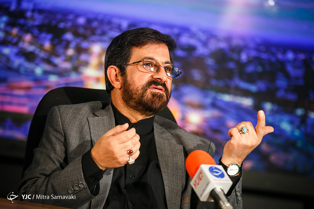 از خاطره روضه خوانی رئیس جمهور تا ماجرای حقوق&zwnj;ها و پاکت&zwnj;های نجومی