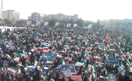 رئیس جمهور وارد اراک شد + تصاویر