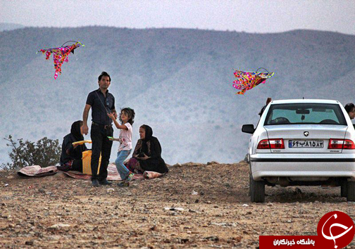 جشنواره بادبادک ها و پرواز پاراگلایدرها در نورآباد ممسنی+ تصاویر