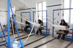 توسعه ی پارچه بافی در سرایان
