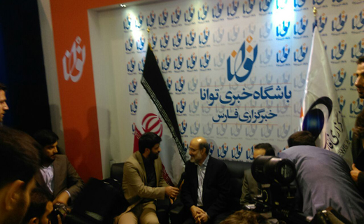 رئیس رسانه ملی از نمایشگاه مطبوعات بازدید کرد