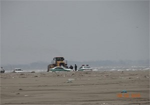 دستگیری متخلفان برداشت شن و ماسه از سواحل پارک ملی دریاچه ارومیه