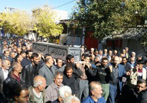 تشییع پیکر مادر شهید کبیری در پاسارگاد