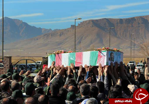 تصاویر ورود پیکر شهید مدافع حرم به شهرکرد