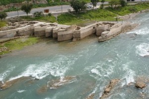 لزوم برخورد میراث فرهنگی با سازه های مزاحم در حریم دز