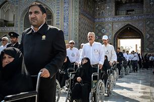 خدمات توانبخشی به زائران سالمند