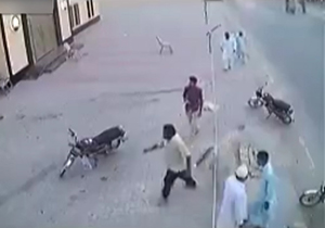 لحظه مرگ دو برادر موتورسوار در اثر تصادف + فیلم