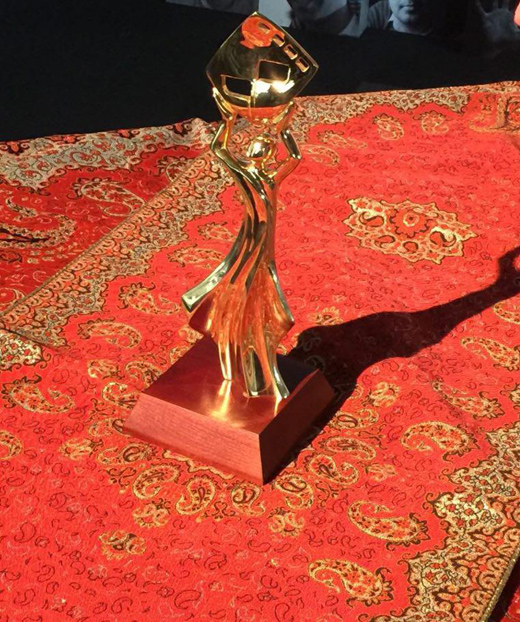 تنديس سی و سومين جشنواره فيلم كوتاه تهران رونمایی شد