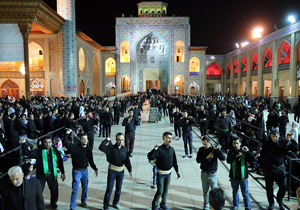 شاهچراغ (ع) میزبان عزاداران اربعین حسینی