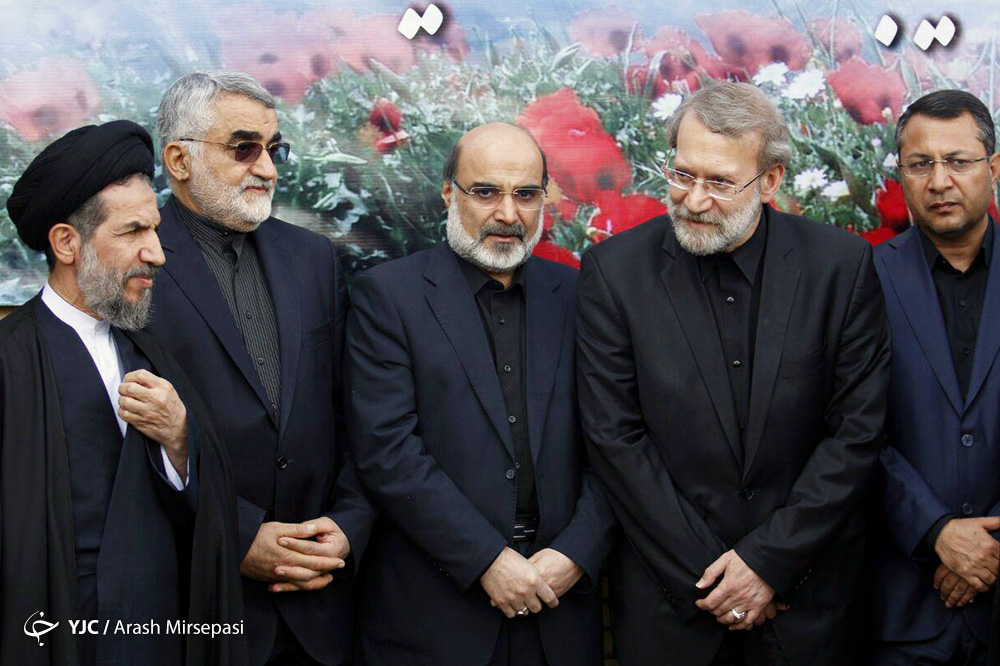 لاریجانی در مراسم تشییع پیکر خبرنگار شهید خزایی حضور یافت