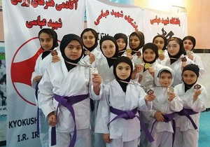 درخشش کاراته کاران دختر اردبیلی در مسابقات قهرمانی کشور