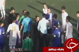 جنجال سياوش اكبرپور، مهاجم سابق استقلال در فوتبال پايه! + فیلم