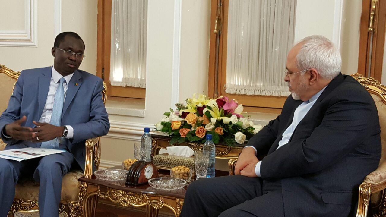 دیدار خداحافظی سفیر بنین در تهران با ظریف