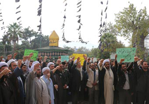 اعتراض جمعی از طلاب گلستانی به توهین به امام و رهبری