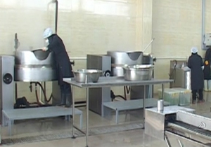 از کارخانه ای با کارگران معلول تا برداشت لوبیا به شیوع مدرن