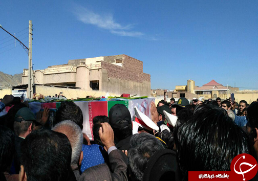 وداع همسنگران رسانه ای با پیکر شهید خبرنگار مدافع حرم + تصاویر