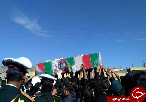 وداع همسنگران رسانه ای با پیکر شهید خبرنگار مدافع حرم + تصاویر