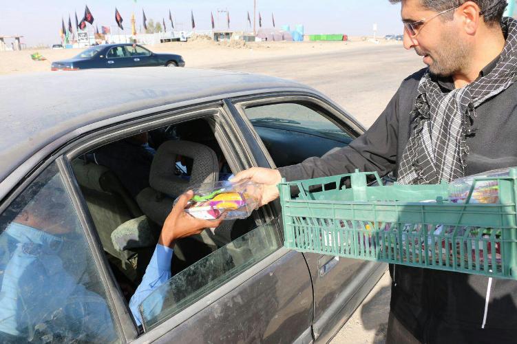 فعالیت موکب آذربایجان غربی در ارائه خدمات به زائران کربلای حسینی+تصویر
