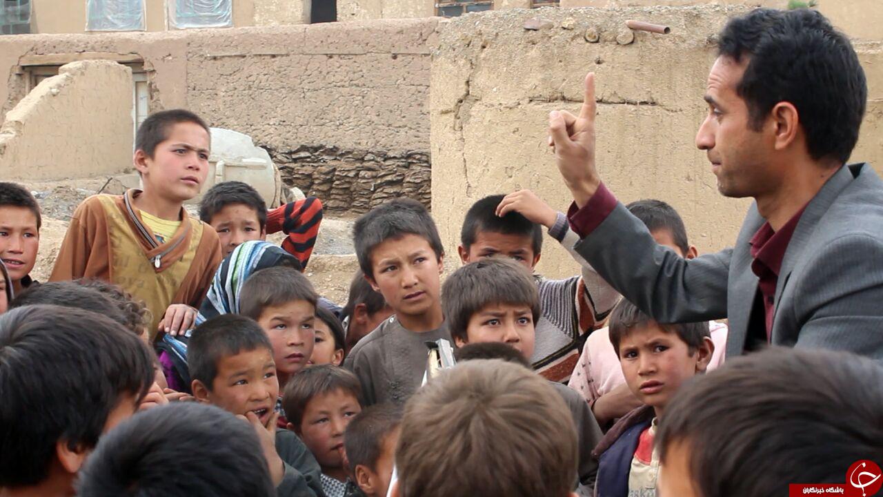 دوچرخه&zwnj;ام را پیامبر صلح و آزادی کردم/ هیچ طفلی با کمربند انتحاری به دنیا نمی&zwnj;آید!/ درکنار کودکان افغانستان می&zwnj;مانم