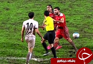 درگیری شدید بازیکنان در پایان نیمه اول بازی سوریه-ایران+ فیلم
