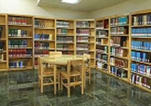 نیمی از کتابداران در برنامه افزایش حقوق قرار گرفته اند