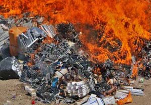 معدوم شدن 45تن انواع کالاهای قاچاق در بندرعباس