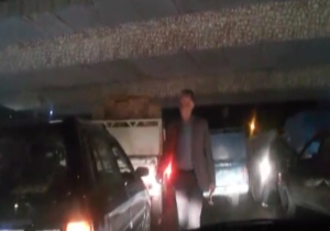 وانت بارها خیابان را بستند + فیلم