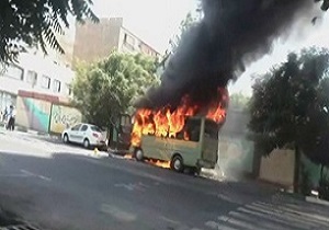 آتش گرفتن مینی بوس سرویس مدرسه در مشگین‌ شهر