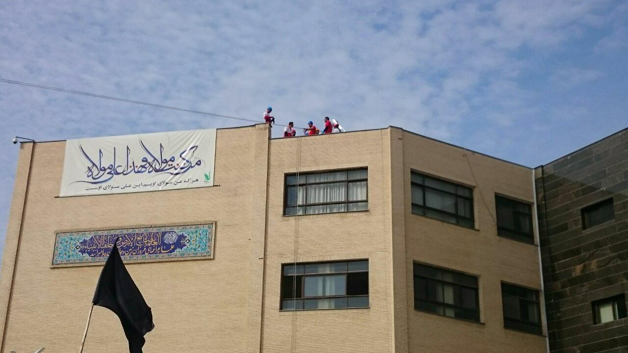 برگزاری مانور نجات مصدوم درفضای معلق در دانشگاه آزاد مشهد +تصاویر
