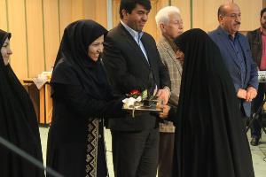 تجلیل از کتابداران و کتابخوانان برتر استان یزد