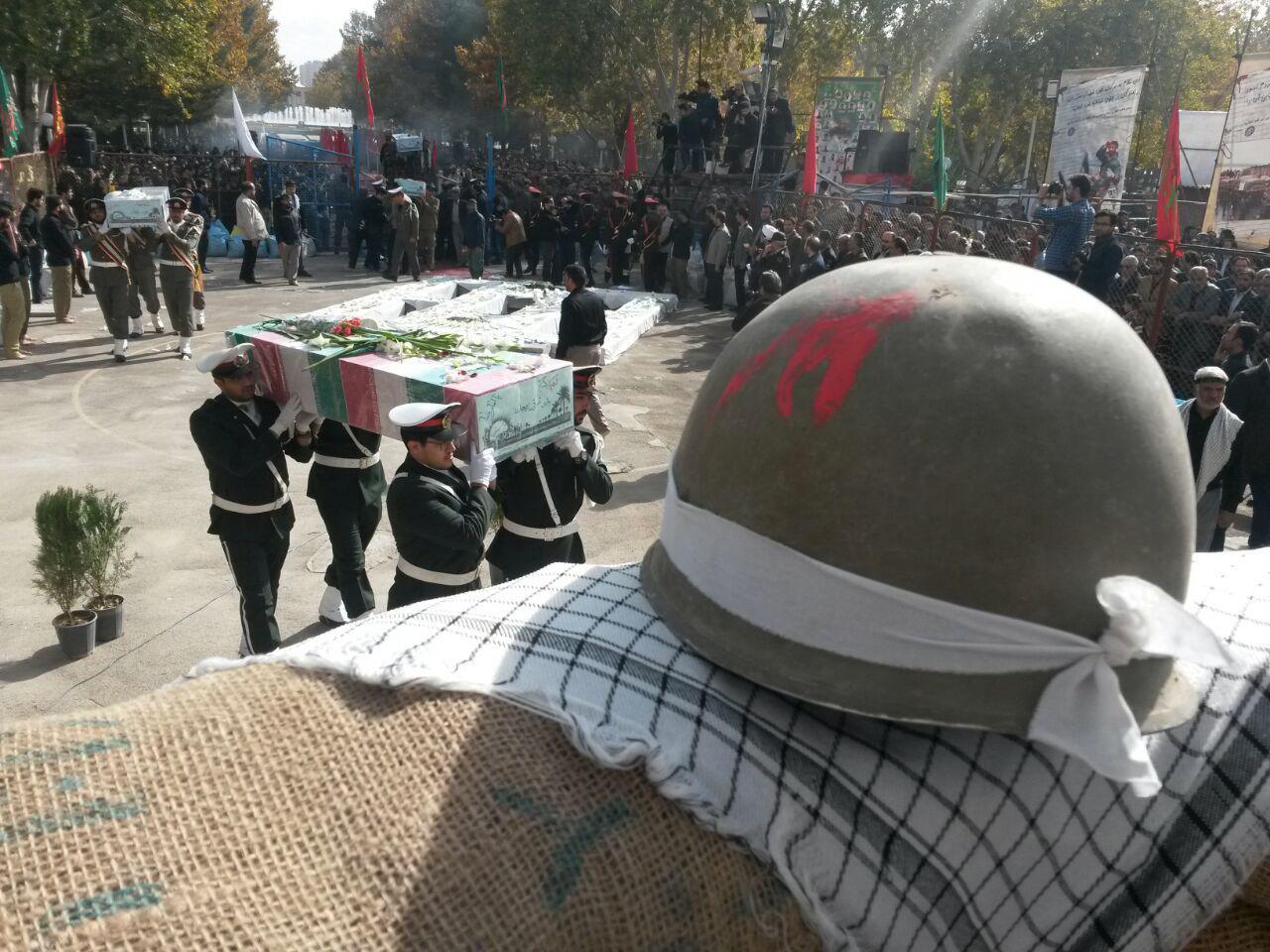 پیکر مطهر پنج شهید گمنام و یک شهید مدافع حرم در اصفهان تشییع شد + تصاویر