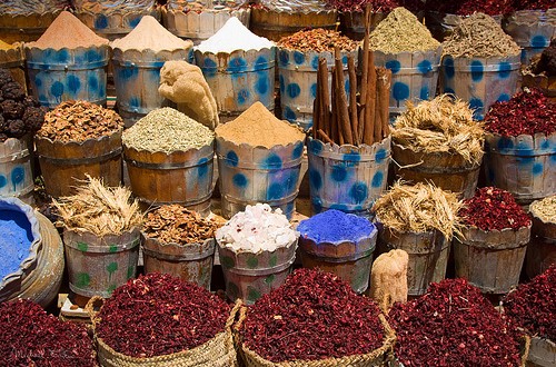 جولان زعفران تقلبی در بازار/ ادویه فله&zwnj;ای نخرید!