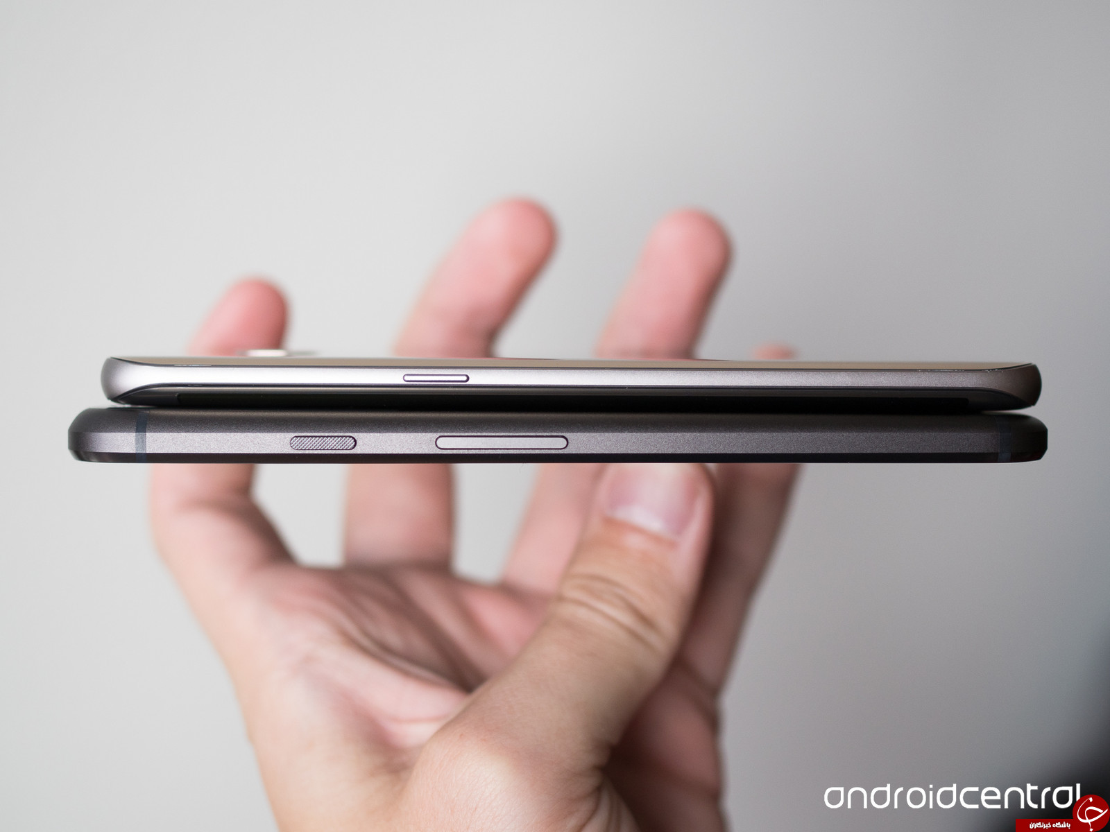 مقایسه گوشی های  گوگل پیکسل XL و گلکسی S7 edge
