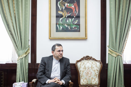 گزارشی از دیدار روانچی با وزیر امورخارجه فرانسه