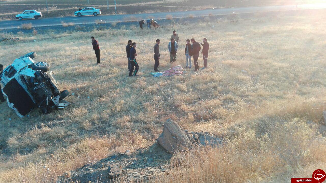 واژگونی خودروی سواری در جاده ملایر &ndash; اراک + تصاویر