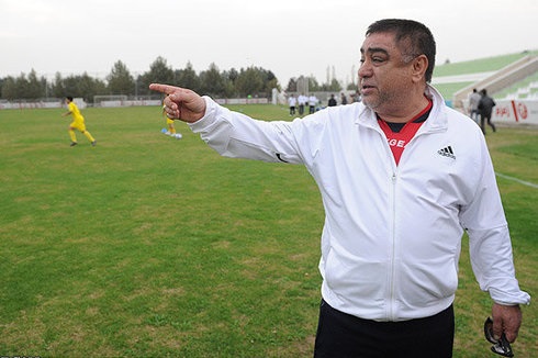 پیروانی سرمربی فجر شد